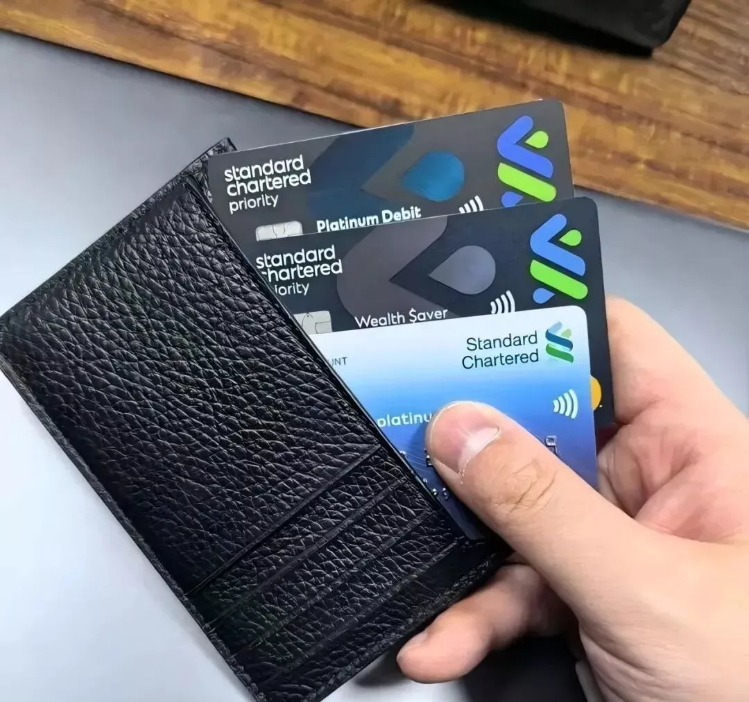 香港渣打」VS「新加坡渣打」：全球账户选择**指南，谁更能打？ - 中界海外